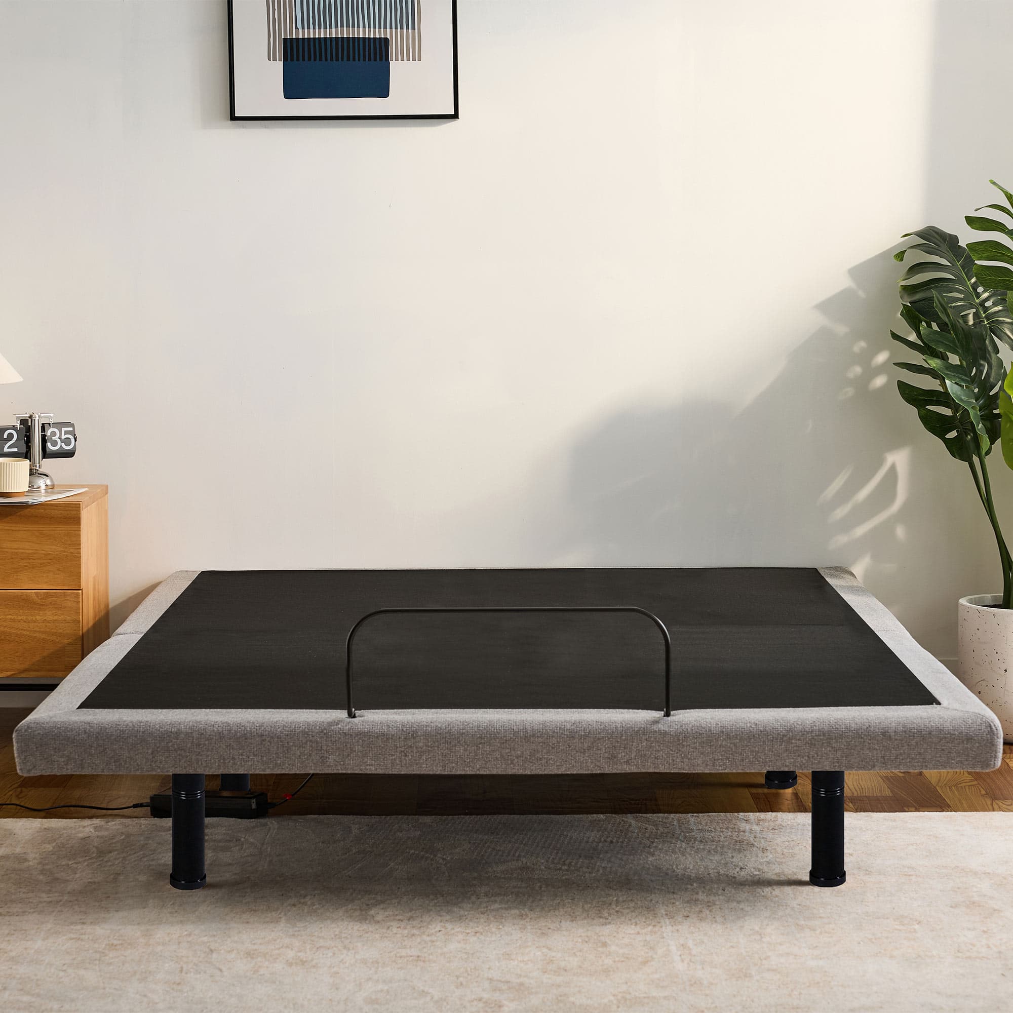 Lifestyle image of the  Mlily Irecover Adjustable Base Qb from Forty Winks