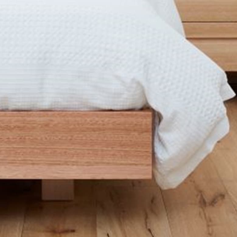 3D image of the  Rialto Qb Bed Complete W/Floating Base (Natural, Profile Adonis Pepper) from Forty Winks
