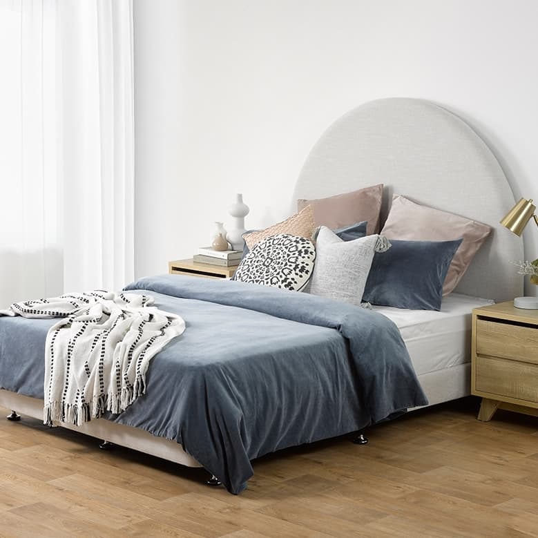 Lifestyle image of the  Poros Base Qb Base, Slimline from Forty Winks