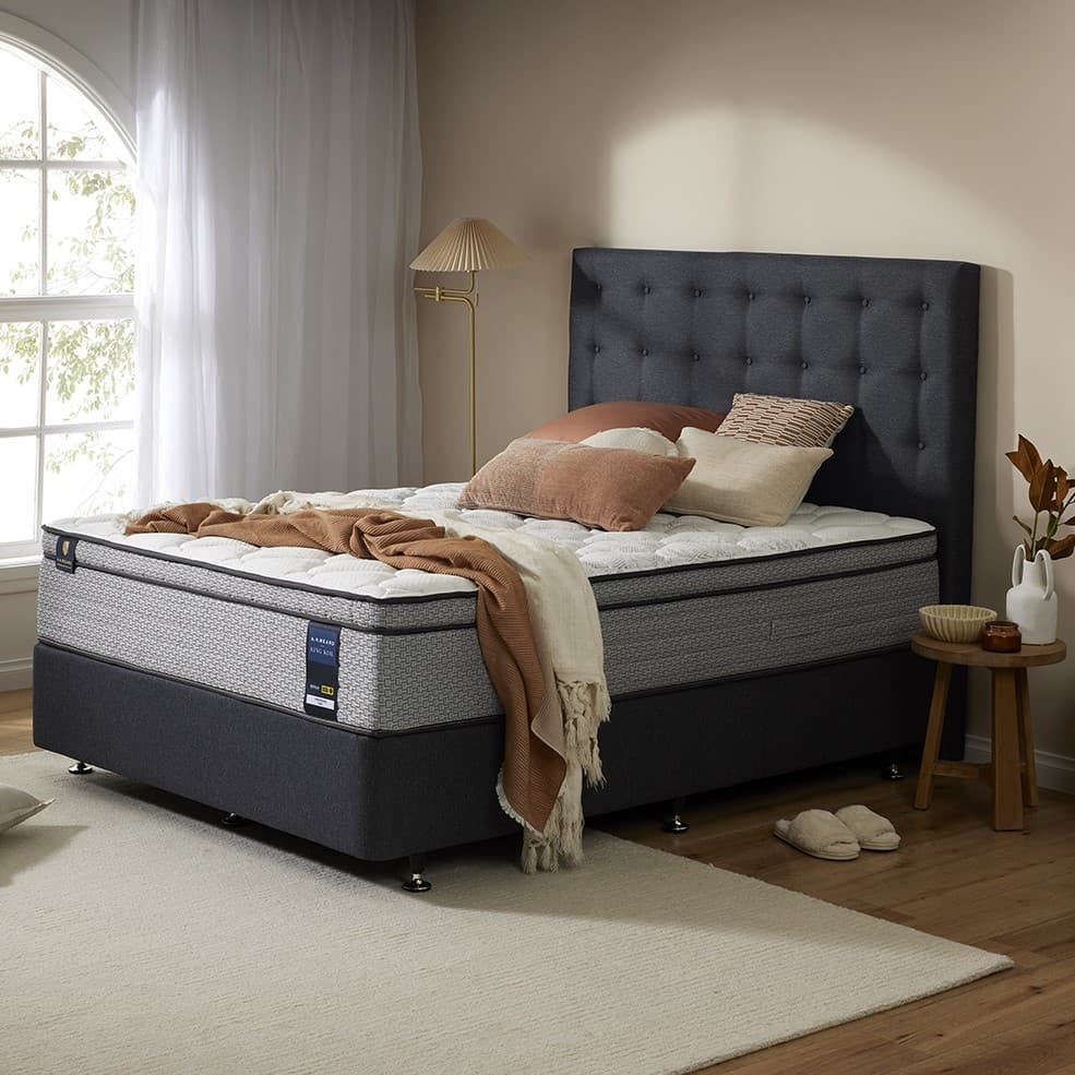 Detail image of the  Chiro Resolve Plush  Qb Mattress from Forty Winks