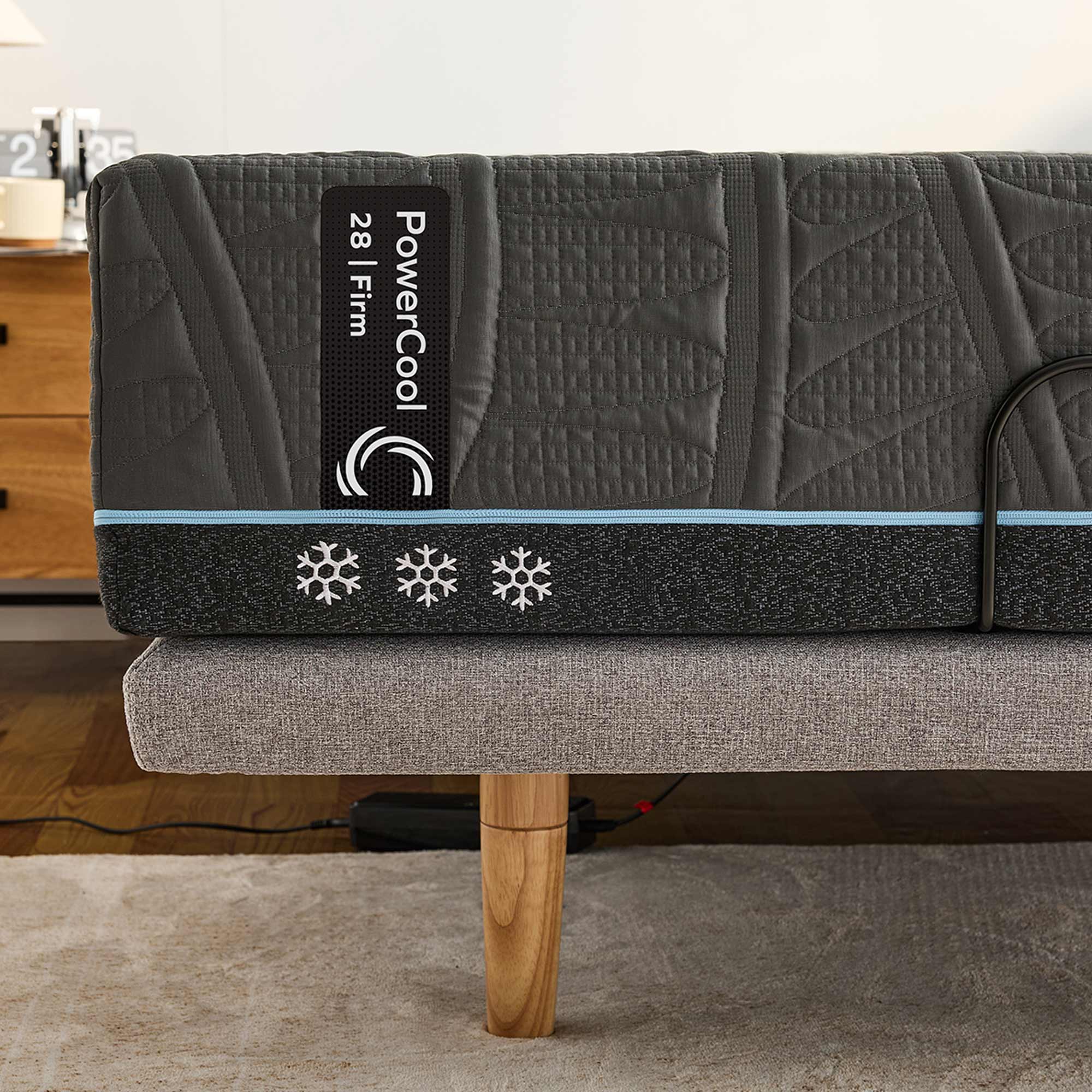 Detail image of the  Mlily Powercool 28 Firm Mattress Qb from Forty Winks